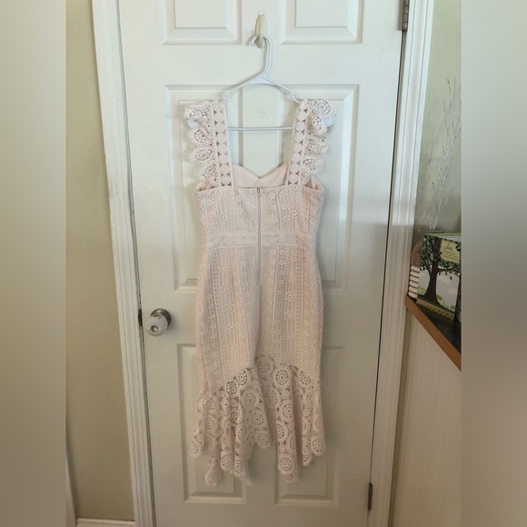 TWO SISTERS THE LABEL BLUSH WHITE LACE MIDI DRESS WITH SWEETHEART NECKLINE - Picture 6 of 7
